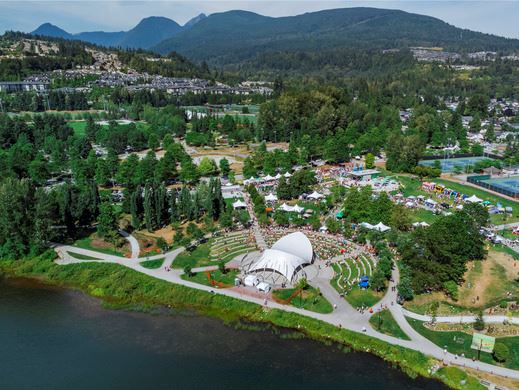 Aerial view of Town Centre Park Plaza