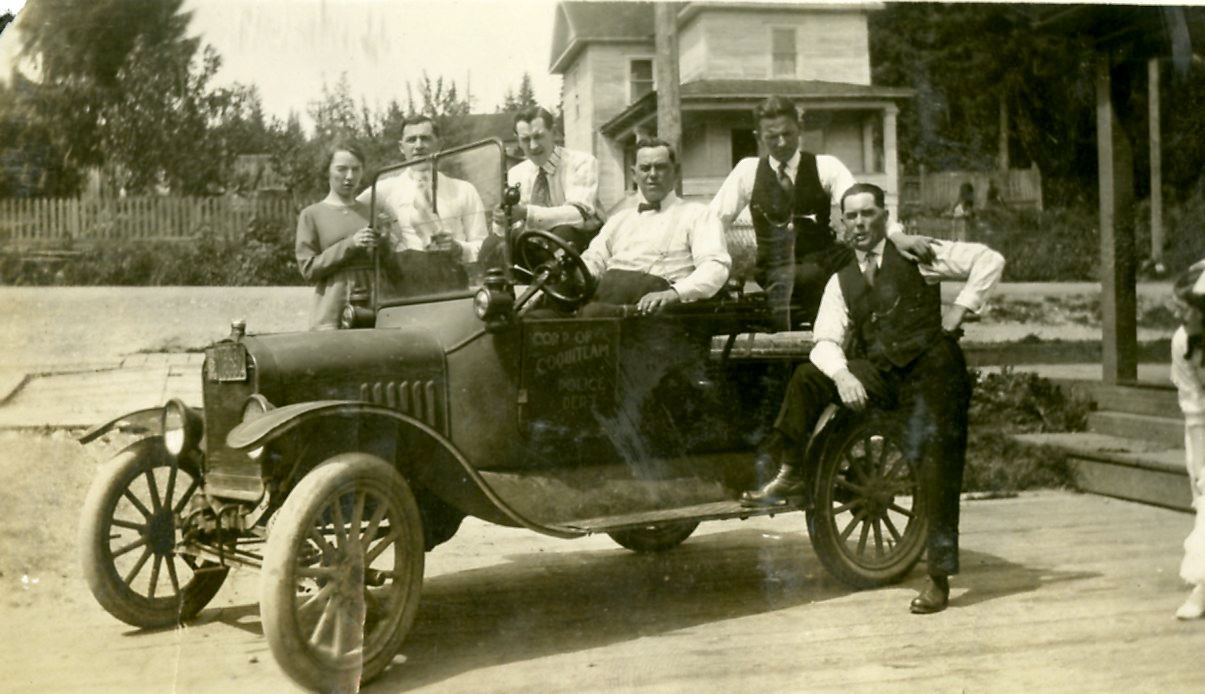 Photograph of Police Car with Emeri Pare taken in 1922